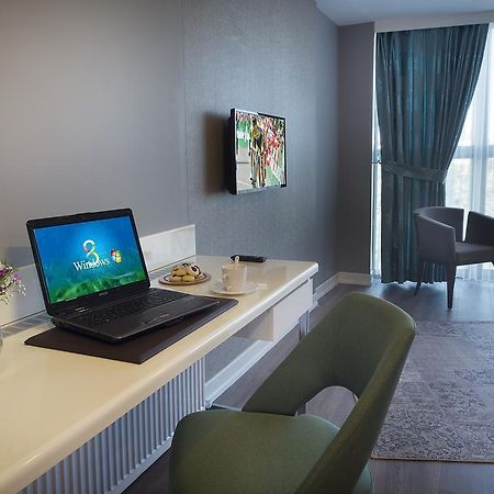 The Clock Suites Истанбул Екстериор снимка
